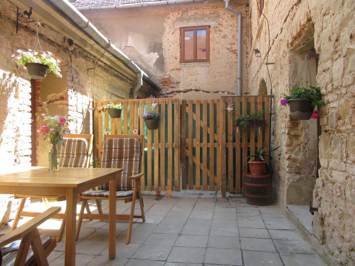 Apartman U Kostela Veselí nad Moravou Extérieur photo
